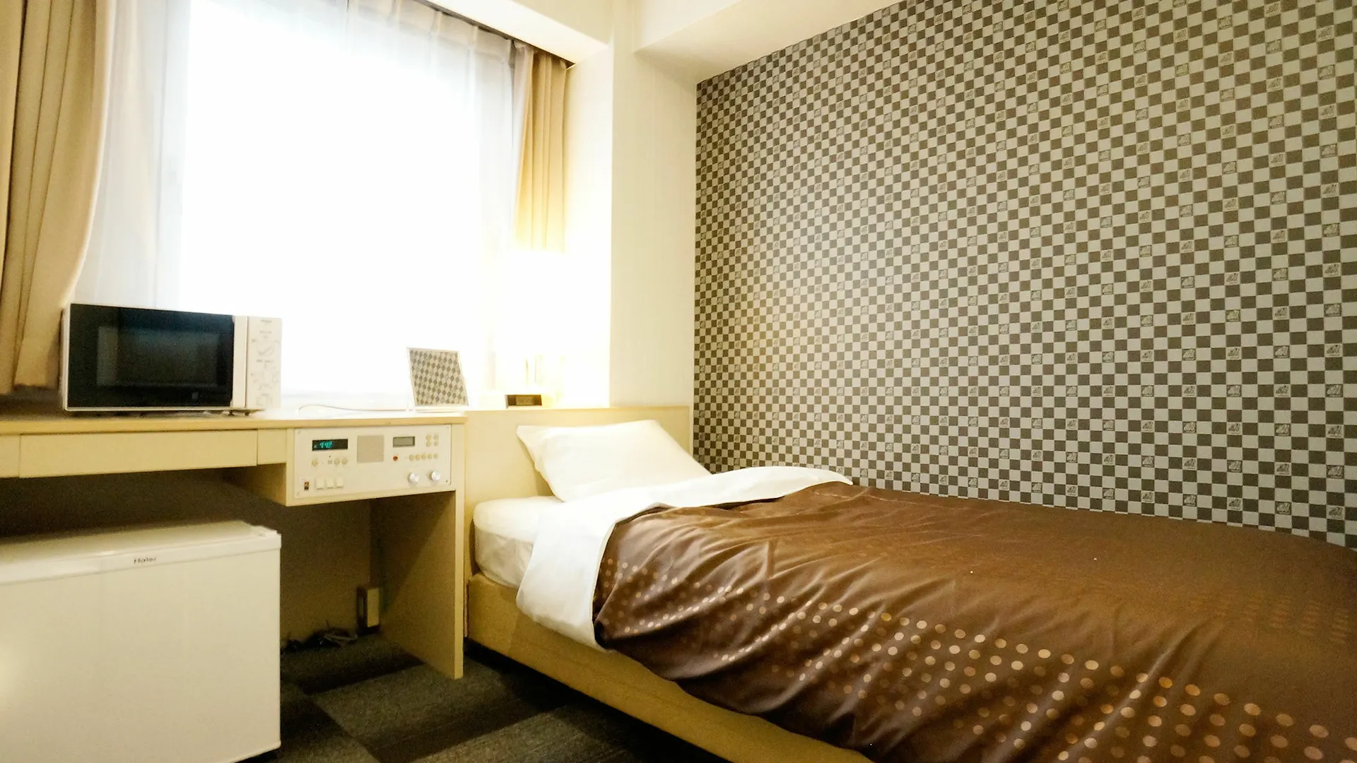 Hotel Livemax Kyoto Gojo 2*,